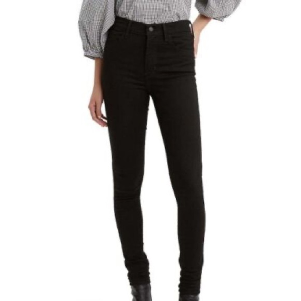 Levi’s Women’s 720 High-Rise Super-Skinny Jeans in Blackest Night (24)